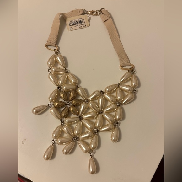 Macy's Gold and Cream Floral Necklace - Picture 1 of 3